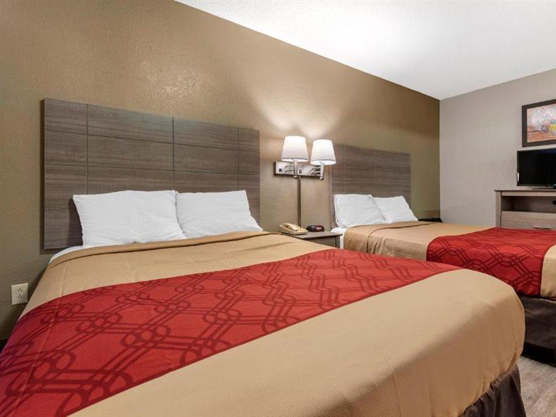 Econo Lodge Dewitt I-90 Eksteriør billede