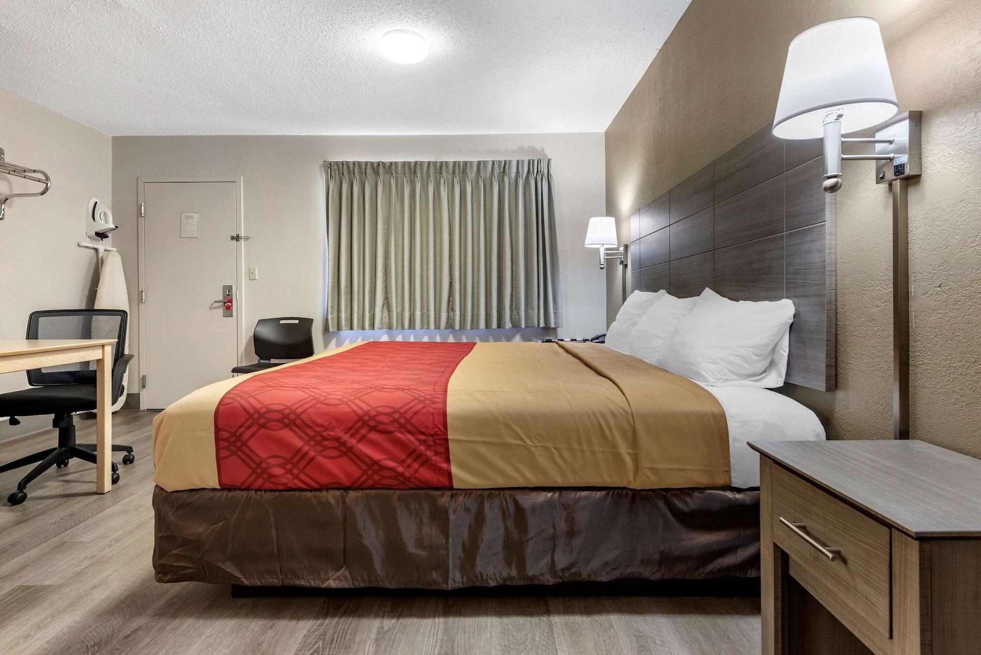 Econo Lodge Dewitt I-90 Eksteriør billede