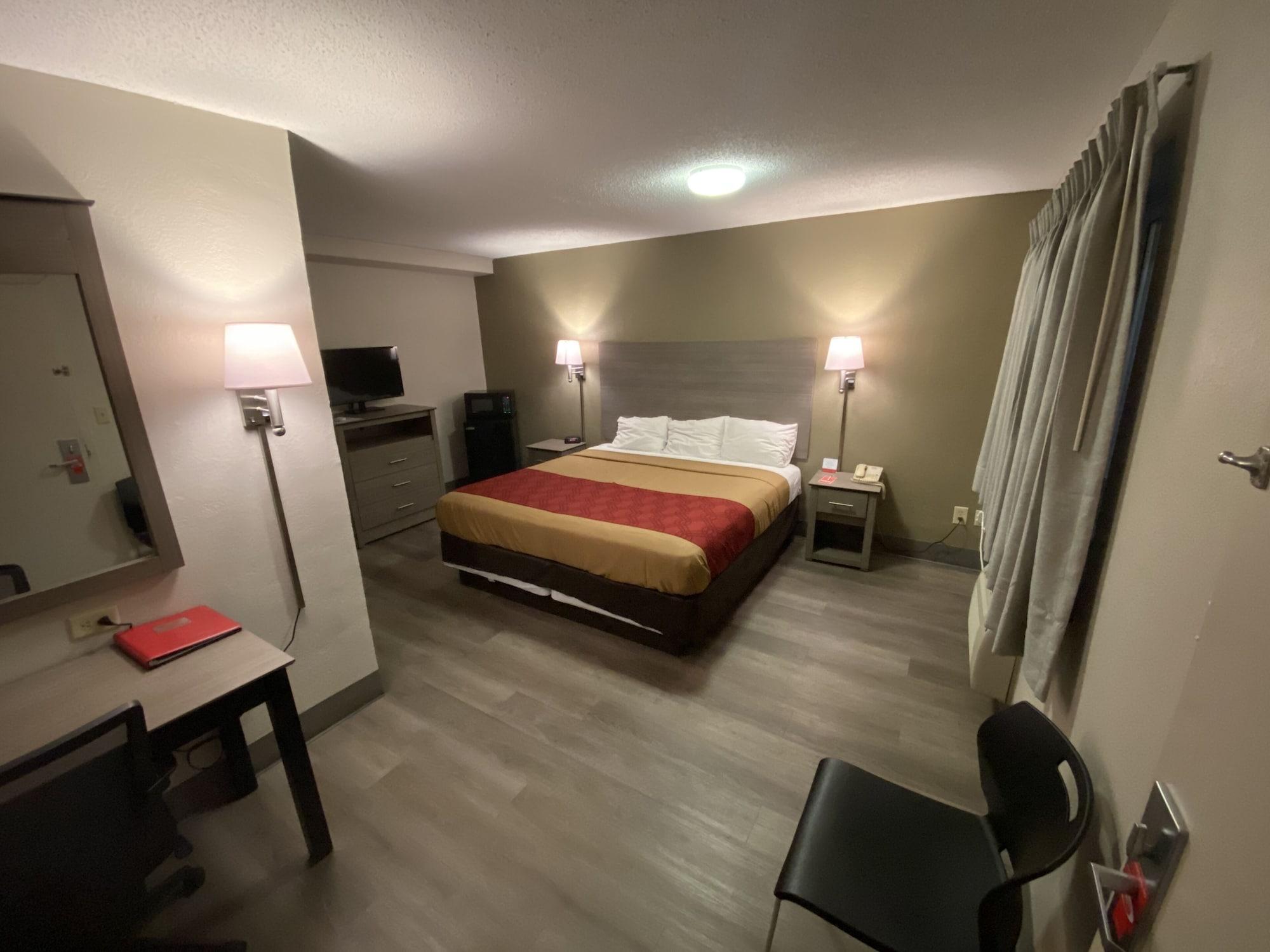 Econo Lodge Dewitt I-90 Eksteriør billede