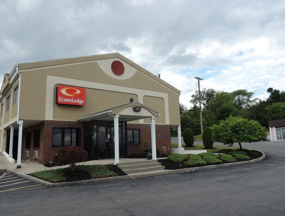 Econo Lodge Dewitt I-90 Eksteriør billede